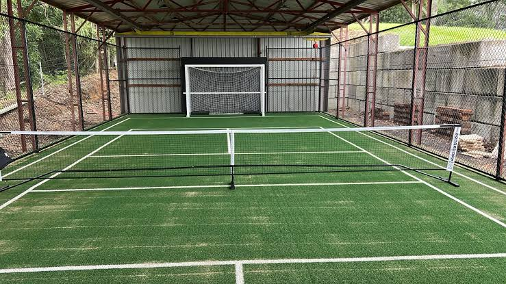 Floodlit pickleball court ready for play